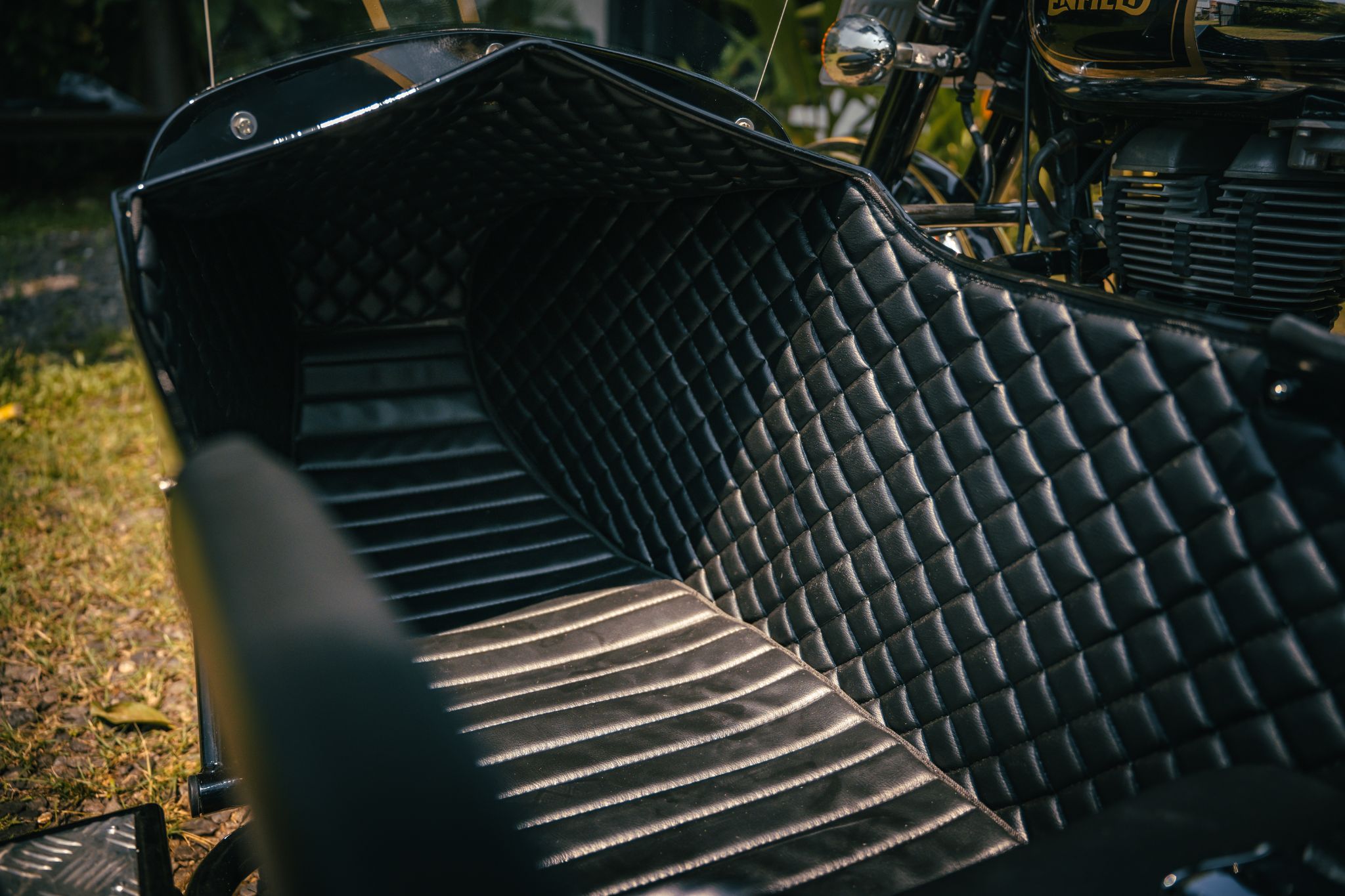 Royal Enfield Sidecar – interior and seat detail